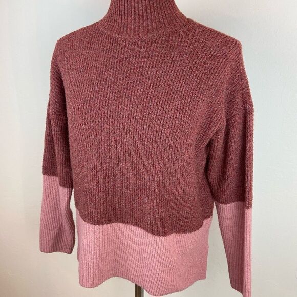 Olive + Oak Colorblock Mock-neck Sweater - Picture 2 of 6